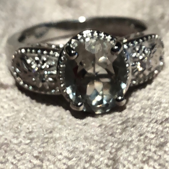 Jewelry - Genuine Green Amethyst Art Deco Style Ring NWOTS